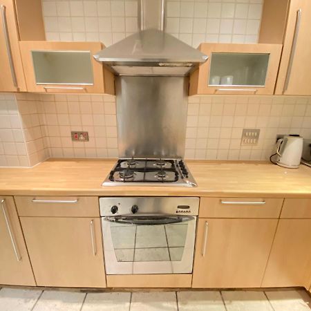 Large 5-Bed City Centre Townhouse With Secure Parking Manchester Bagian luar foto